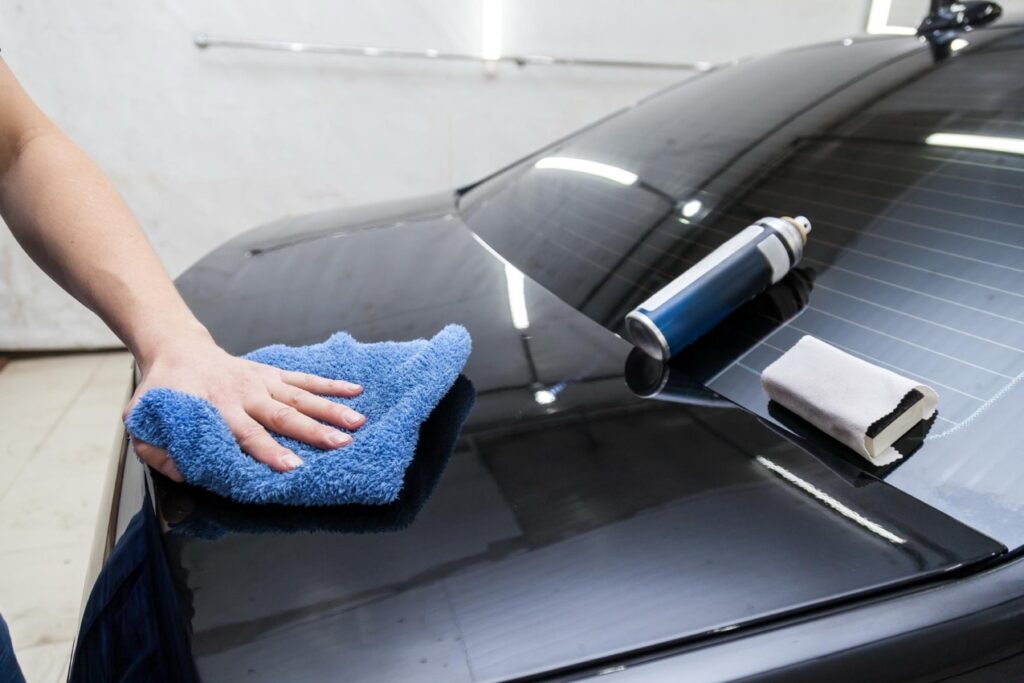 W dzisiejszych czasach każdy właściciel samochodu pragnie, aby jego pojazd wyglądał jak najlepiej przez możliwie jak najdłuższy czas.